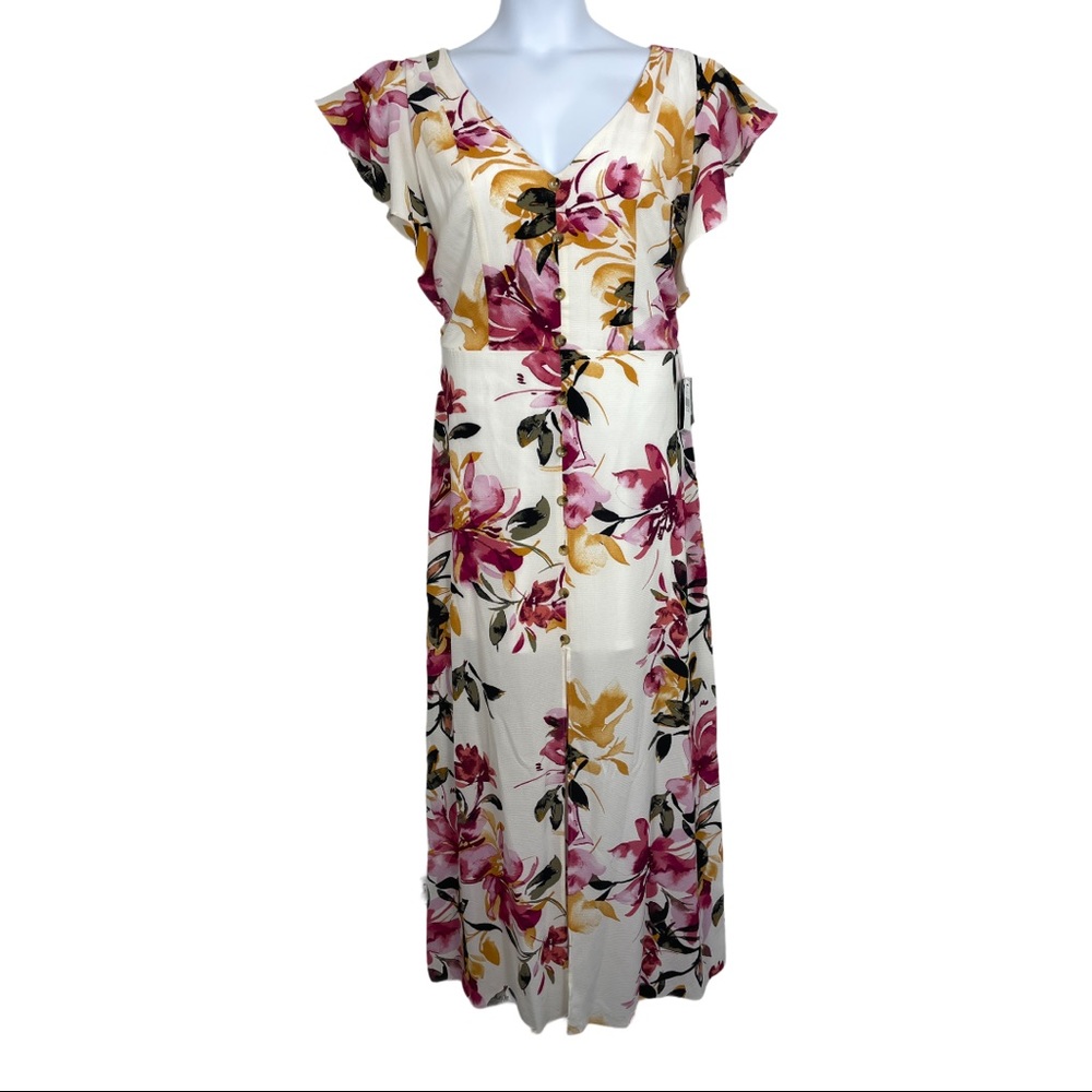 Floral Dress Flutter Sleeves V Neck  
PTP 17.5. NWT shoulder to hem 59”
